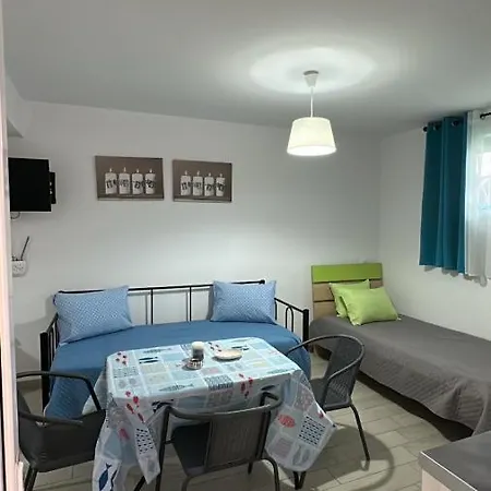 Sokosapartments * Νυδρί